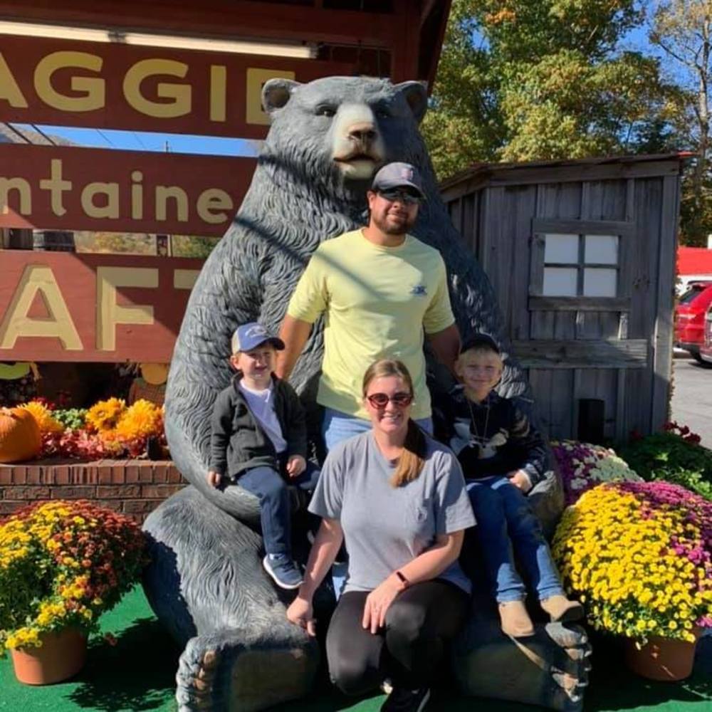 Meet your Posher, Melissa